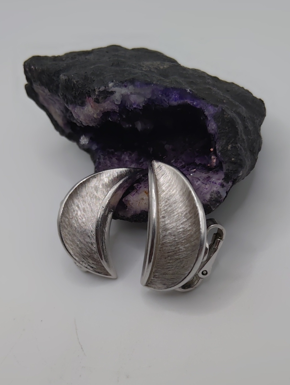 Crown Trifari Brushed Silver Tone Half Moon Clip On Earrings - Picture 3 of 5